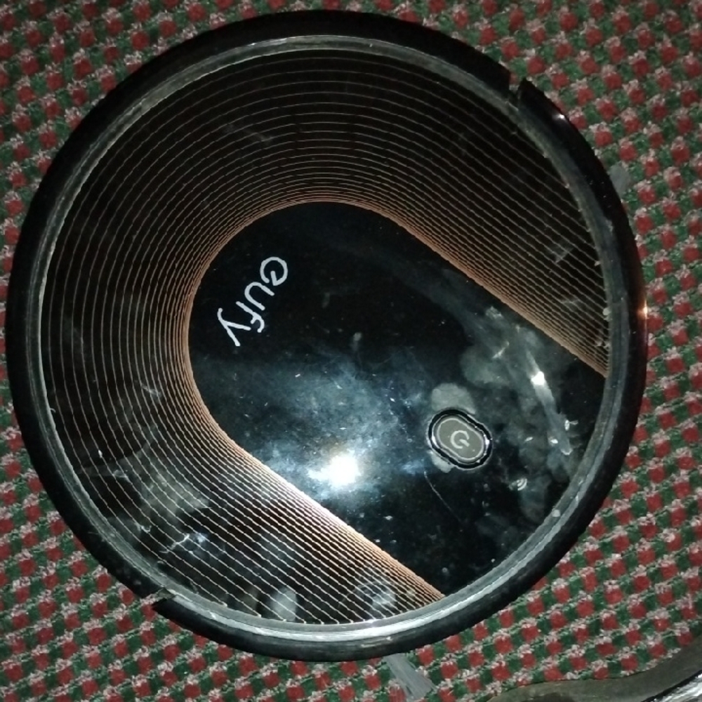 Black Robotic Vacuum Cleaner